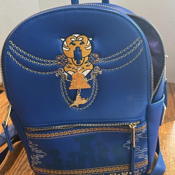 Disney display picture 1